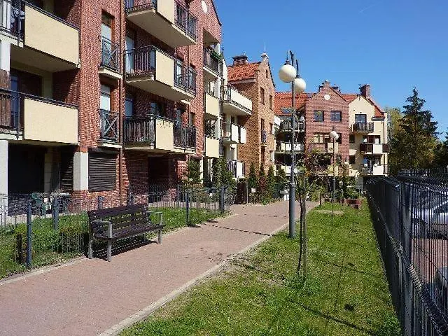 Niewielki Pokoj Jedno Lub Dwuosobowy W Duzym Mieszkaniu W Gdansk Wrzeszcz Ul Smoluchowskiego Kolo Akademii Medycznej - Cooliving Alloggio in famiglia